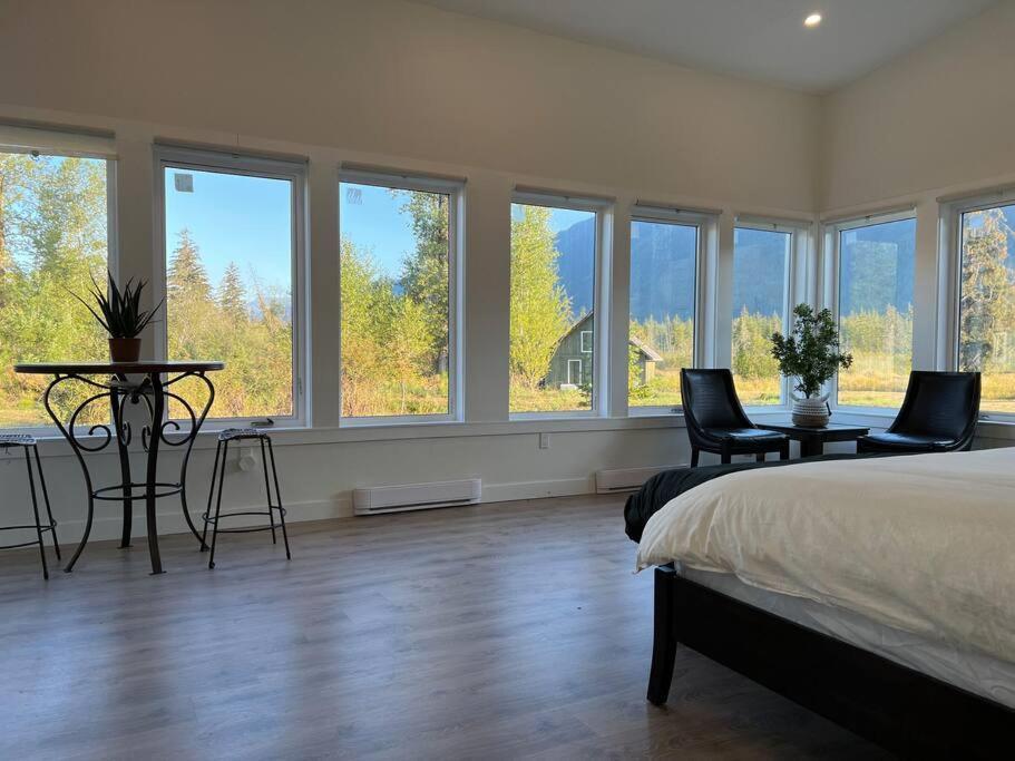 Country Home, Sleeps 6 Pets Friendly Port Alberni Bagian luar foto