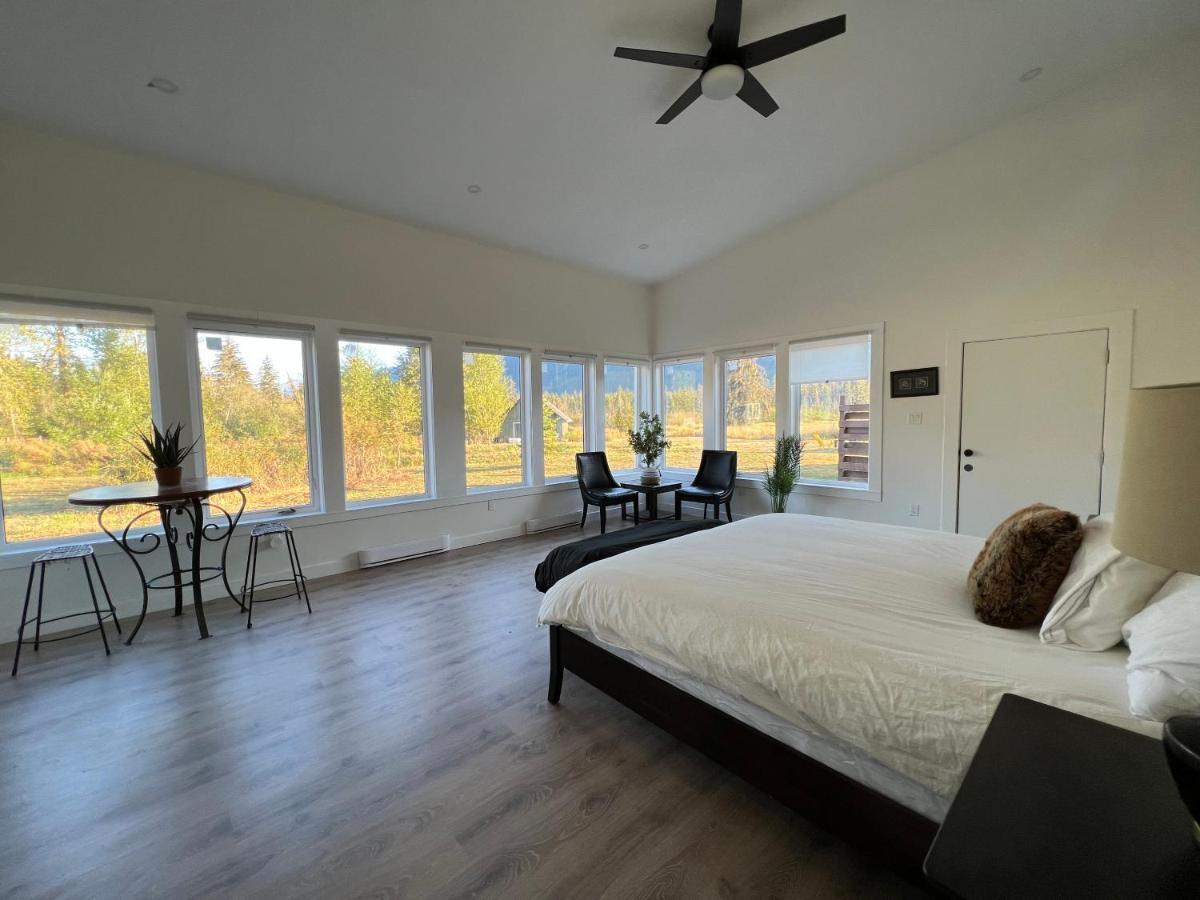 Country Home, Sleeps 6 Pets Friendly Port Alberni Bagian luar foto
