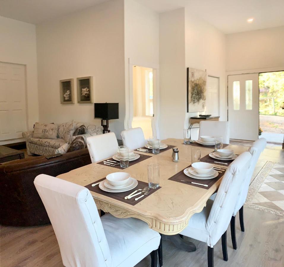 Country Home, Sleeps 6 Pets Friendly Port Alberni Bagian luar foto