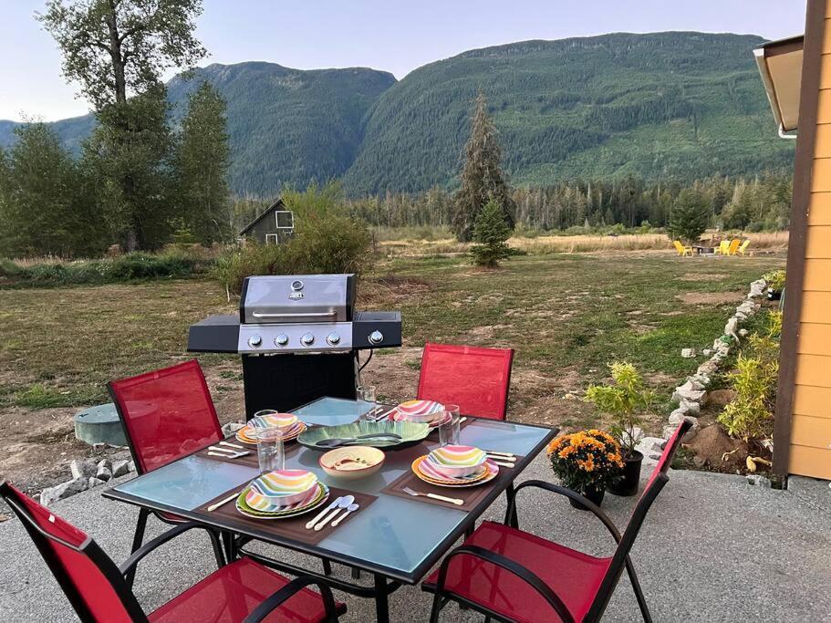 Country Home, Sleeps 6 Pets Friendly Port Alberni Bagian luar foto