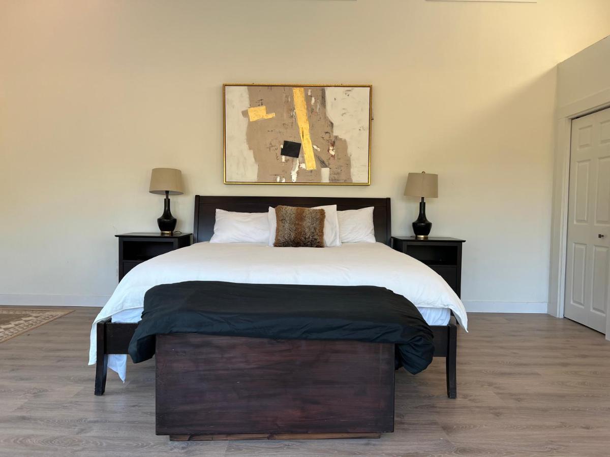 Country Home, Sleeps 6 Pets Friendly Port Alberni Bagian luar foto